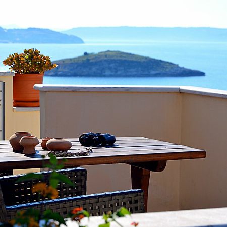 Manos Apartments Almirida エクステリア 写真